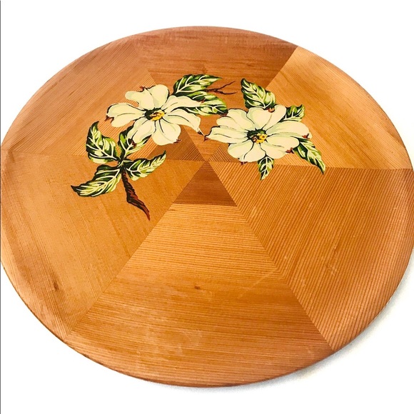 Midcentury handcrafted Dogwood plaque - Picture 6 of 7